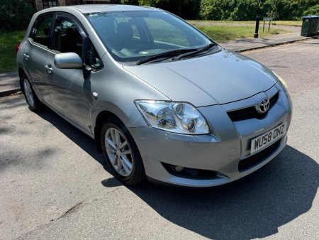 TOYOTA AURIS 2.0 D-4D TR 5dr